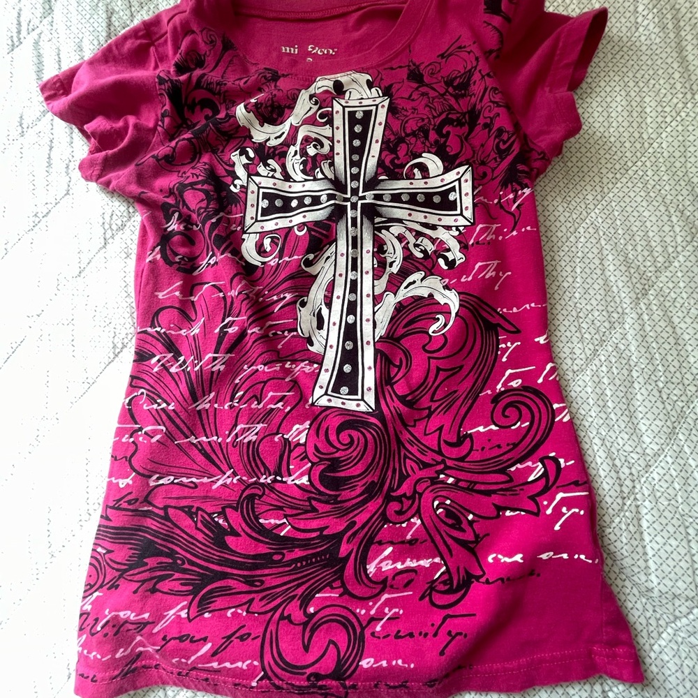 Vibrant Pink Short Sleeve Tee with Ornate Cross Design